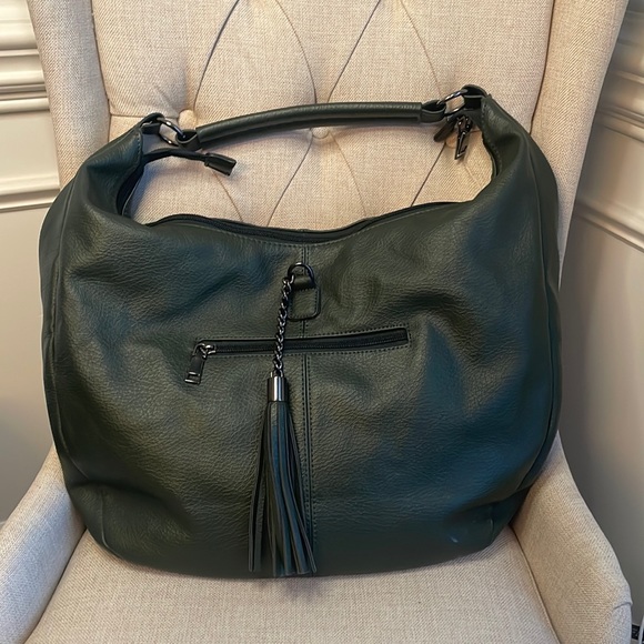 ⚡️PRICE DROP ⚡️Kilamal Hobo bag - Picture 1 of 9